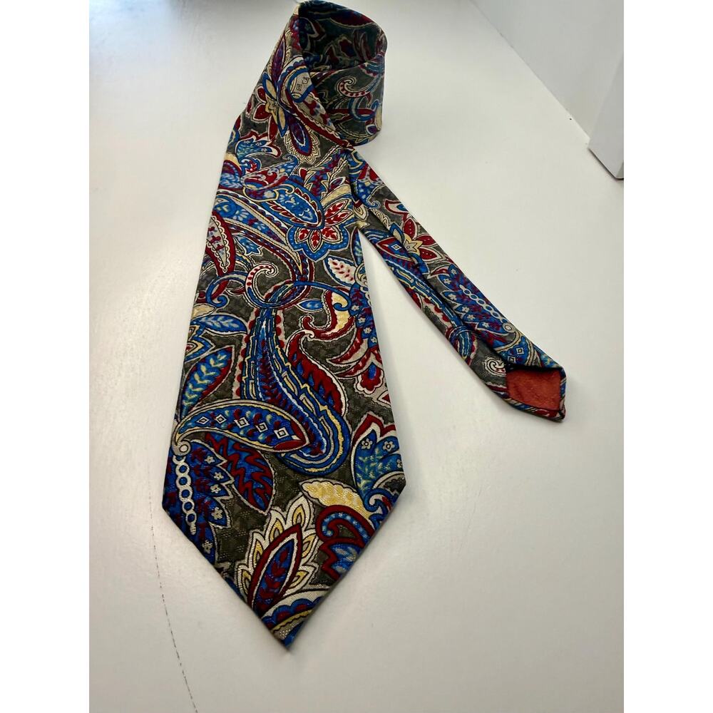 Vintage 1980s Christian Dior Monsieur Paisley Tie | Gray Red Blue Textured